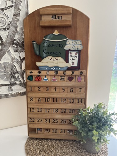 Vintage wooden perpetual - wooden,