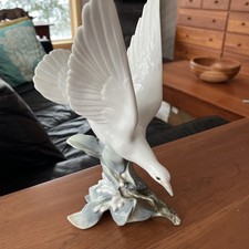 Lladro Porcelain sculpture