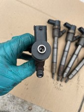 1x Hyundai Kia 1.7 CRDI Diesel Fuel Injector 33800-2A800 Genuine Used