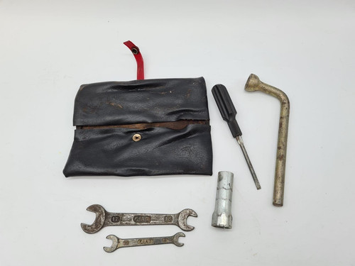 Fiat tool kit bag - , wheel