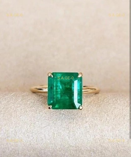Emerald cut green - emerald,