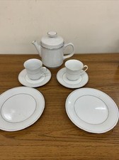 Crown Ming Tea Set - 1 x Teapot, 6 x Plates, Saucers and Cups Each