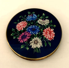 STRATTON ENGLAND COMPACT GOLD