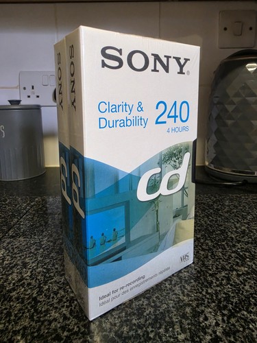 Sony 240 vhs video tapes - cd,