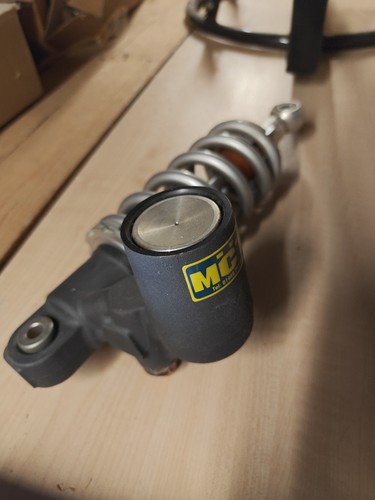 Yamaha rear shock 2015 - rear,