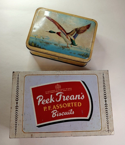 Vintage biscuit tins 1x - biscuit, x2.
