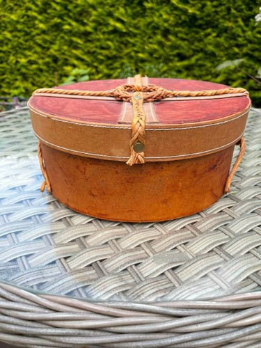 Vintage tan leather collar - , box
