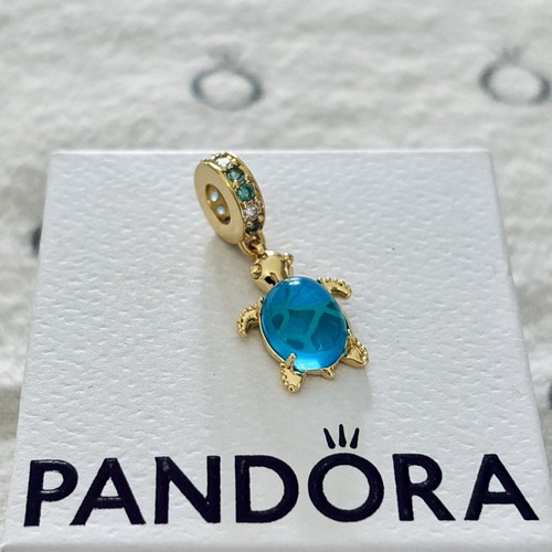 Pandora met ale shine - ale, blue