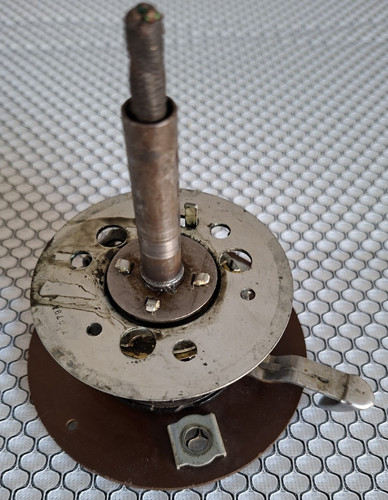Triumph lucas horn push - triumph/lucas,