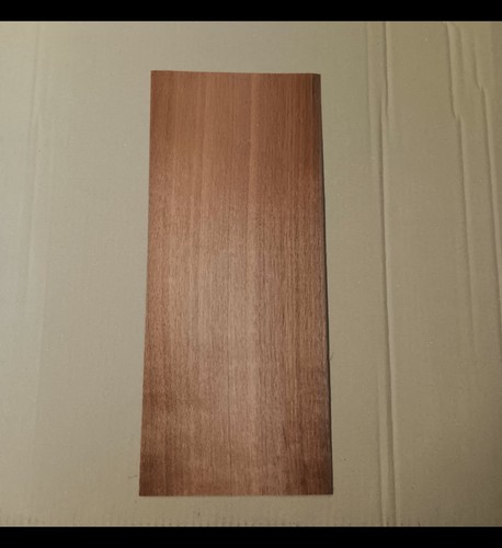 Sapele mahogany veneer 400mm - mahogany, x