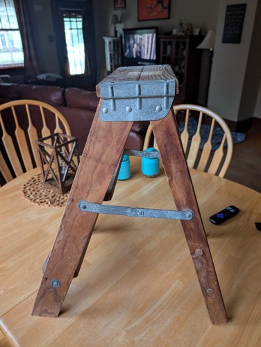 Vintage small wooden - small,