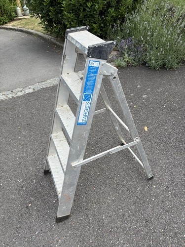 Zarges 131 49605 step - en,