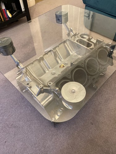 Genuine porsche 928 v8 - 928,