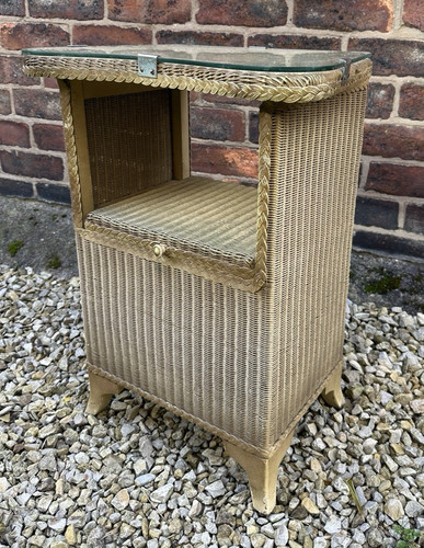 Vintage retro lloyd loom - retro,