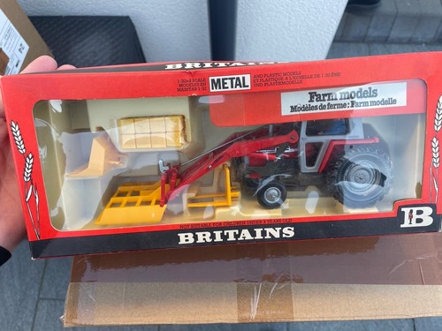 Britains 9595 massey - britains, no.9595