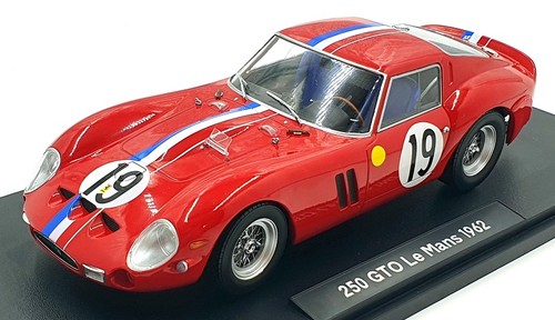 Scale diecast - 1/18,