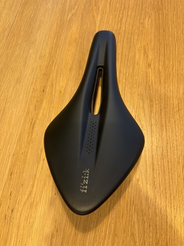Fizik arione carbon saddle - arione,