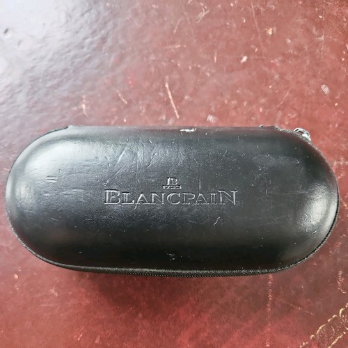 100 authentic leather - 100%,
