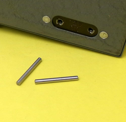 Connector connecting - /,