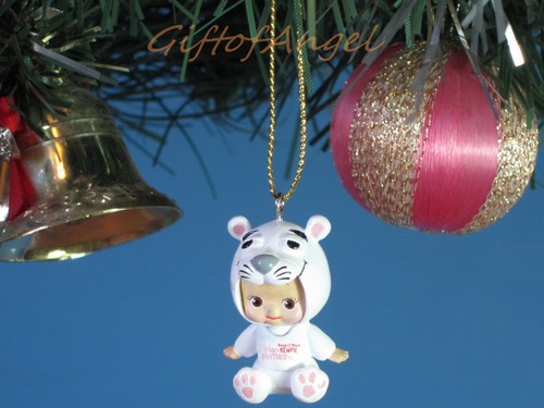 Christmas ornament cake - christmas,