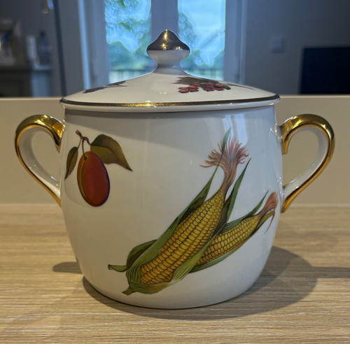 Royal worcester porcelain - royal,