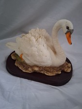 The Leonardo Collection Swan