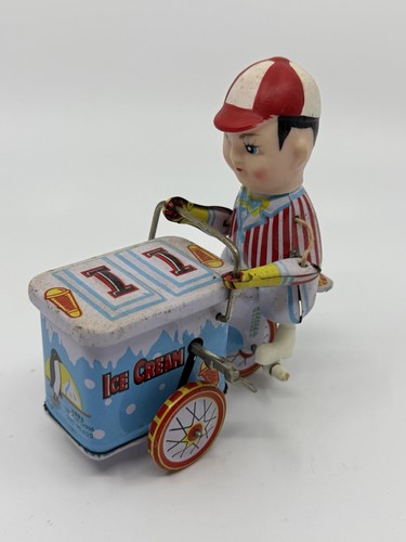 Vintage ice cream vendor - vendor, cart