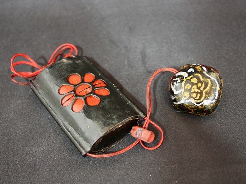 Era wooden inro - manju, netsuke