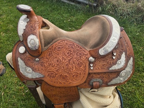 Kathy show saddle - show,