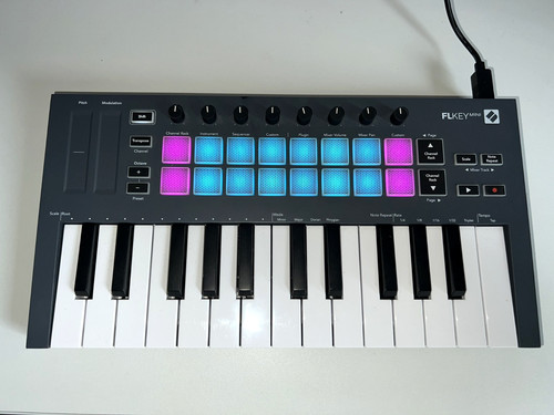 Novation flkey mini midi - novation,