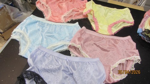 Job lot vintage knickers - ,