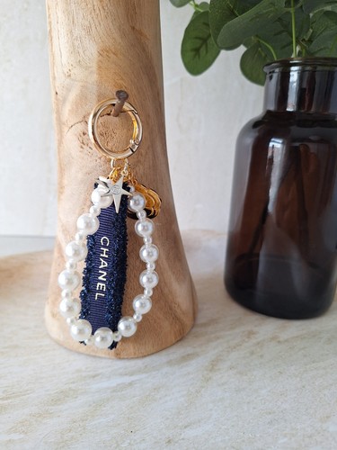 Chanel pearl key ring - chanel,
