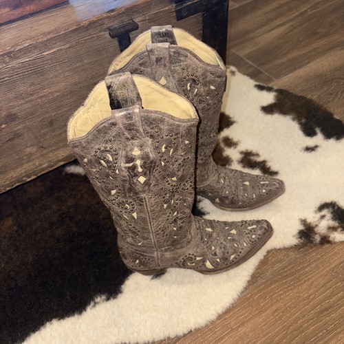 Corral boots medium - 7,
