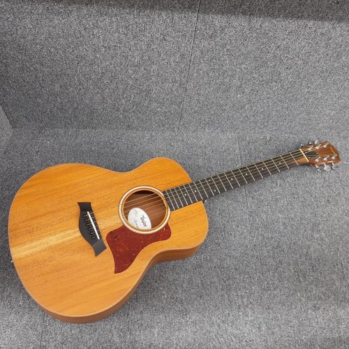 Taylor acoustic guitar mini - taylor,