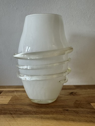 Vtg hand blown art - blown, vase
