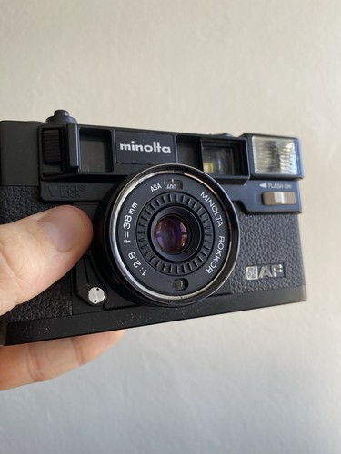 Minolta matic point and - af,