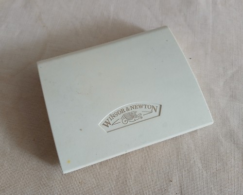 Winsor newton watercolour - newton,
