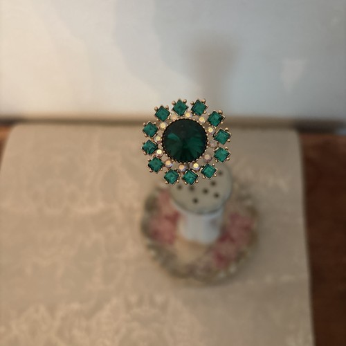 Antique vintage style - antique/vintage,