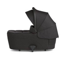 Brand new Ocarro 2 Carry cot -