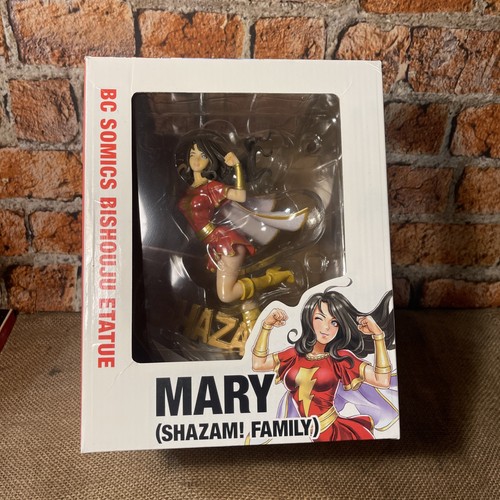 Comics shazam family mary - comics,