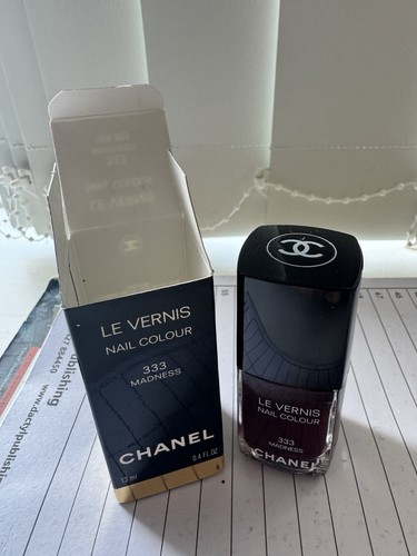Chanel vernis nail polish - vernis,