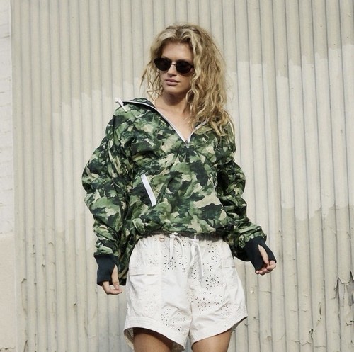 Free people movement - free,