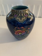 Keeling & Co Ltd., Burslem. Losol Ware hand-painted Magnolia vase.