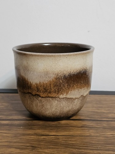 Collectible ceramic vase - , by
