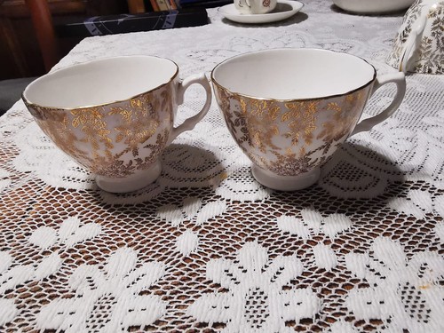 Pair vintage royal vale - pair, of