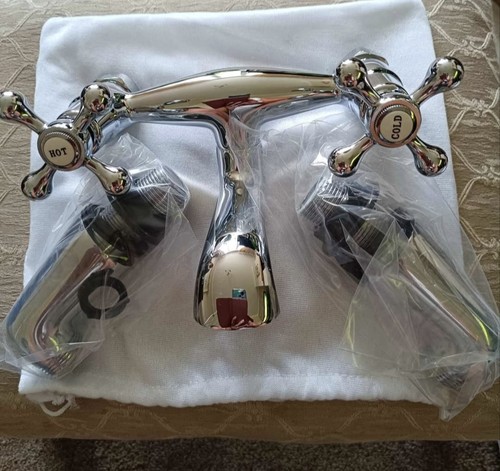 Victoria plumbing traditional - victoria,
