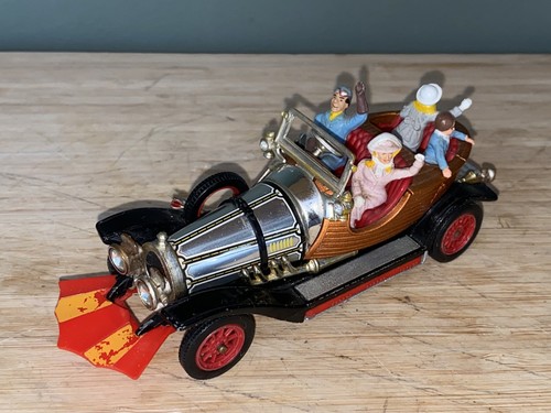 Corgi 266 chitty chity bang - corgi,