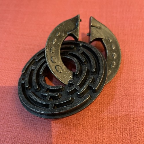 New box hanayama labyrinth - new,