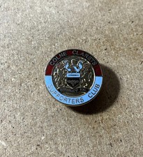 BURNLEY RARE ENAMEL FOOTBALL SUPPORTERS BADGE