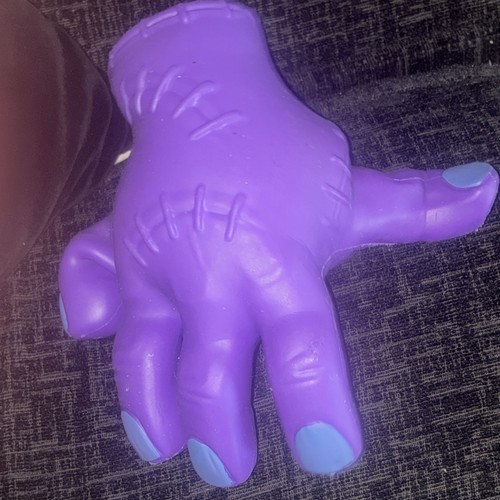 Giant hand squishy